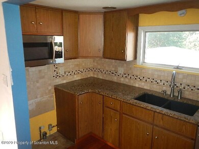 618 Pear St, Scranton, PA 18505 - photo 4