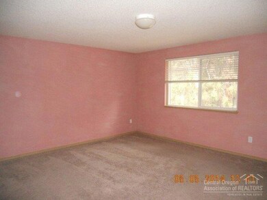 18908 Shoshone Rd, Bend, OR 97702 - photo 5