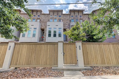 107 E 2nd St, Houston, TX 77007 - photo 2