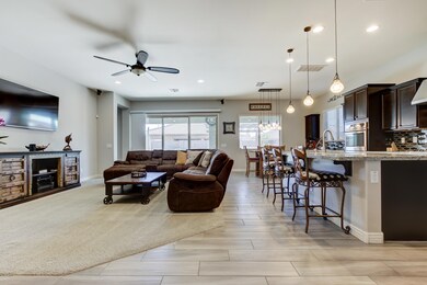 3639 E Carob Dr-12
