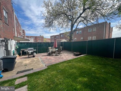 9911 Lackland Dr, Philadelphia, PA 19114 - photo 2