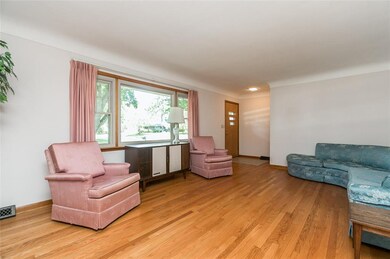 1019 Eastern Dr SE, Cedar Rapids, IA 52403 - photo 6