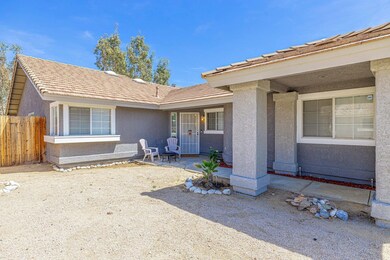 3432 Citrine Ln, Rosamond, CA 93560 - photo 3