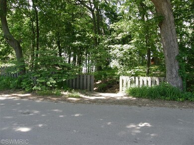 9659 Berrien St unit 3, Union Pier, MI 49129 - photo 5