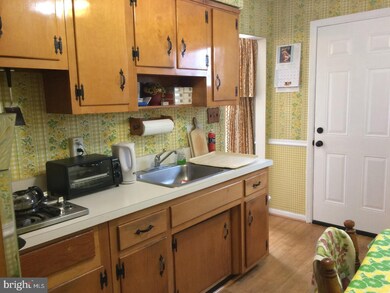 233 Beechwood Rd, Brookhaven, PA 19015 - photo 6