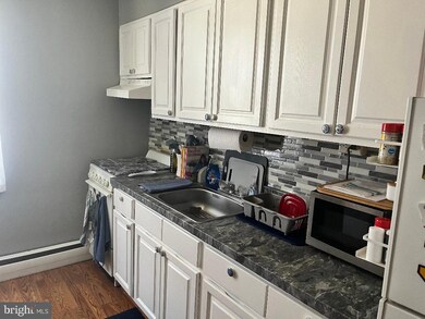 2646 Orthodox St unit 2ND FLOOR, Philadelphia, PA 19137 - photo 3