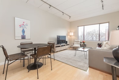 143 W Brookline St unit 307, Boston, MA 02118 - photo 2