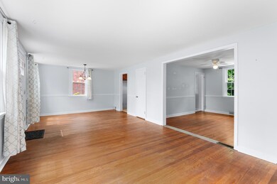 122 Harmil Rd, Broomall, PA 19008 - photo 3