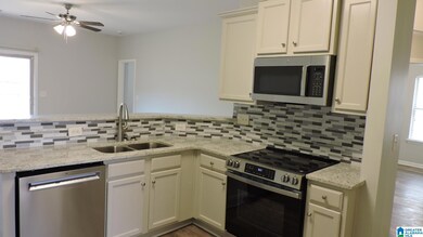 157 Union Station Dr, Calera, AL 35040 - photo 7