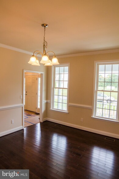 102 Monticello Dr, Colonial Beach, VA 22443 - photo 7