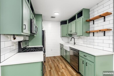 623 Schuyler Ave unit 104, Lyndhurst, NJ 07071 - photo 6