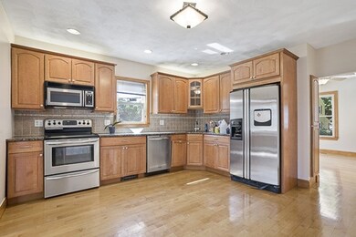 32 Buckman St unit 32, Woburn, MA 01801 - photo 3
