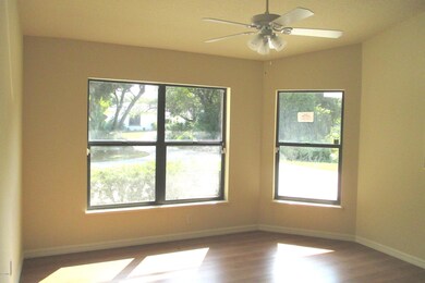 3815 Hickory Hill Living Room