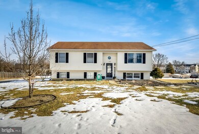 122 Libby Ann Dr, Bunker Hill, WV 25413 - photo 3