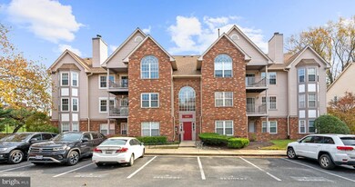 9816 Lake Pointe Ct unit 103, Upper Marlboro, MD 20774 - photo 2
