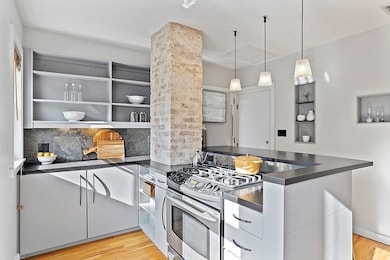 132 Rawson Rd unit 132, Arlington, MA 02474 - photo 4