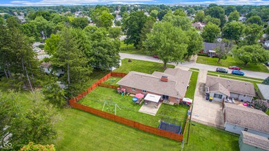 212 S 12th Ave, Beech Grove, IN 46107 - photo 3