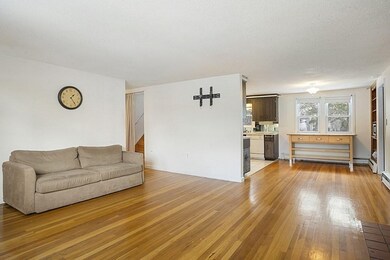 38 Day Cir, Woburn, MA 01801 - photo 4