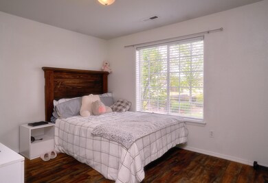 3878 Strawberry Fields White City-05