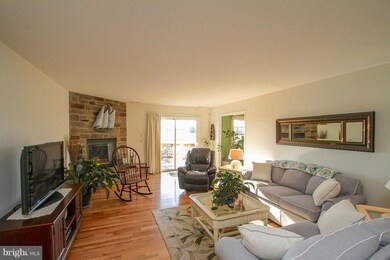 614 Latane Dr, Colonial Beach, VA 22443 - photo 5