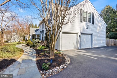 721 Outpost Cir, Wayne, PA 19087 - photo 4