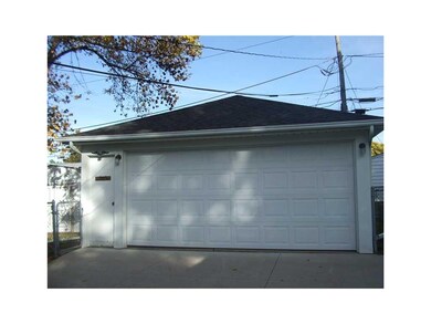 Garage.