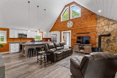 364 Chester Rd, Auburn, NH 03032 - photo 6