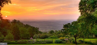 18490 Blueridge Mountain Rd, Bluemont, VA 20135 - photo 3