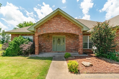 1701 N Skinner Ave, Drumright, OK 74030 - photo 5