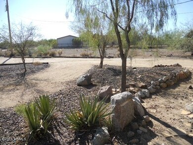 023-227236 front yard 2