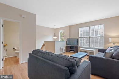 21050 Sojourn Ct, Germantown, MD 20876 - photo 7