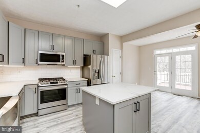 1437 Pangbourne Way, Hanover, MD 21076 - photo 5