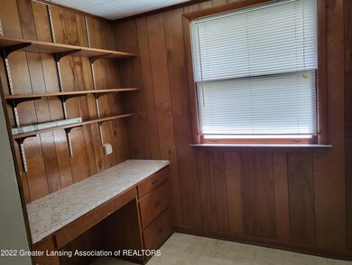 410 N Clinton St, Grand Ledge, MI 48837 - photo 6