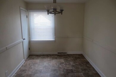 6360 S Lawler Ave, Chicago, IL 60638 - photo 4