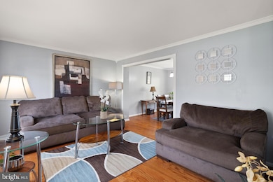 18846 Beaten Path Ct, Triangle, VA 22172 - photo 5