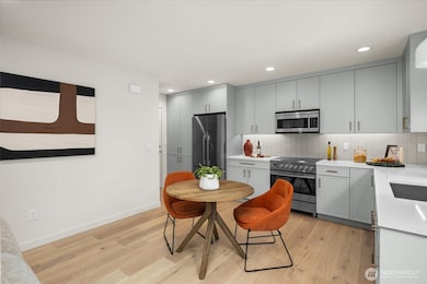 4224 Meridian Ave N, Seattle, WA 98103 - photo 7