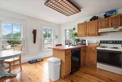 253 York St, York, ME 03909 - photo 4