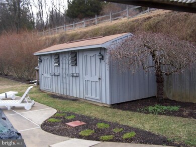 559 Hill Church Rd, Boyertown, PA 19512 - photo 5