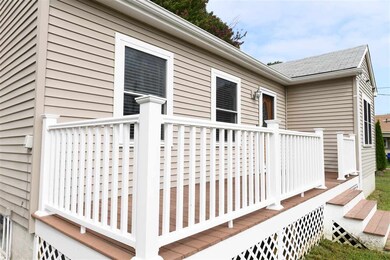 33 Floyd Ave, Manchester, NH 03103 - photo 2