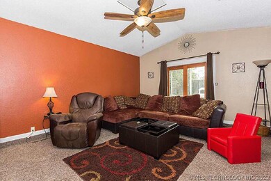 1362 E 143rd St, Glenpool, OK 74033 - photo 2