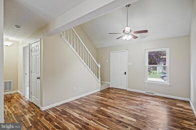 6817 Littlewood Ct, Sykesville, MD 21784 - photo 5