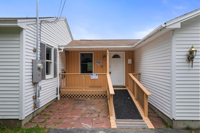 51 Burnham Rd_0107