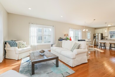 637 Gifford St unit 7A, Falmouth, MA 02540 - photo 4