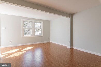 8650 Hickory Ridge Ct, Springfield, VA 22153 - photo 5