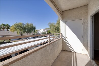 5655 E Sahara Ave unit AVE2040, Las Vegas, NV 89142 - photo 2