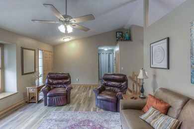 mls 246 Euclid Ave 07