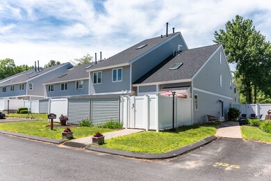 42 Meadow Pond Dr unit G, Leominster, MA 01453 - photo 2