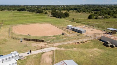 569 County Road 4699, Boyd, TX 76023 - photo 3