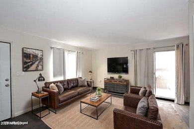 8819 N 12th Place, Phoenix, AZ 85020 - photo 2