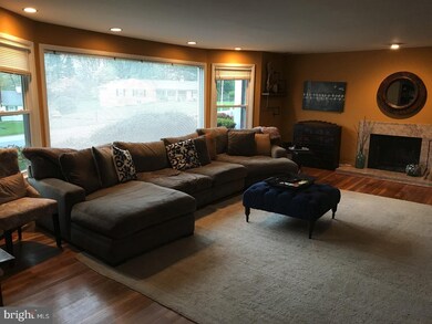 2991 Gradyville Rd, Broomall, PA 19008 - photo 2